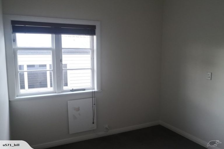 Photo of property in 23 Vincent Street, Waterloo, Lower Hutt, 5011