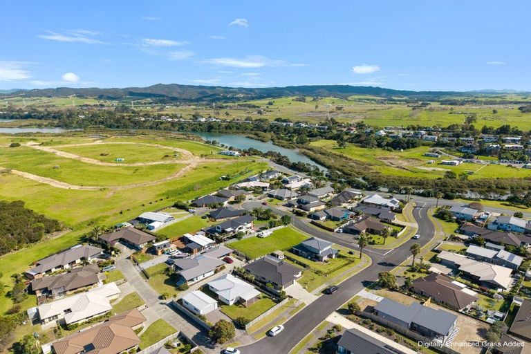 Photo of property in 12 Dune Lake Place, Ruakaka, 0116