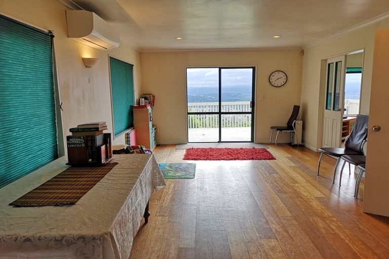 Photo of property in 99 Ashton Fitchett Drive, Brooklyn, Wellington, 6021