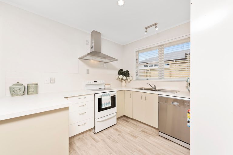 Photo of property in 24a Lynwood Place, Brookfield, Tauranga, 3110