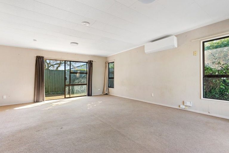 Photo of property in 2/9 Edmund Hillary Avenue, Papakura, 2110