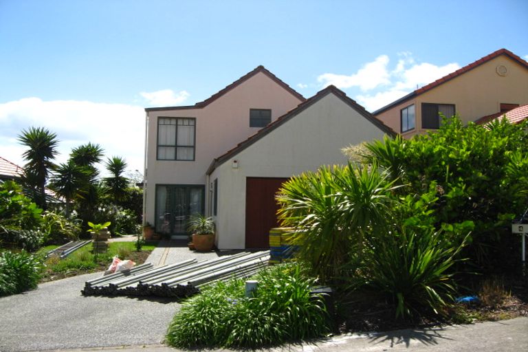 Photo of property in 6 Parkwood Crescent, Gulf Harbour, Whangaparaoa, 0930