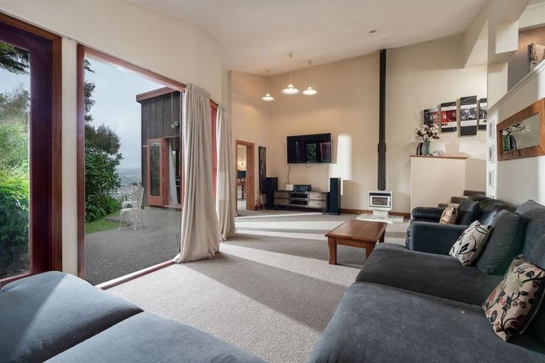 Photo of property in 64 Nalanda Crescent, Broadmeadows, Wellington, 6035