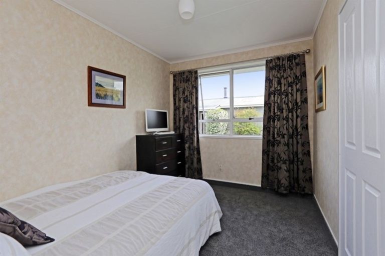 Photo of property in 229a Kenilworth Road, Mayfair, Hastings, 4122