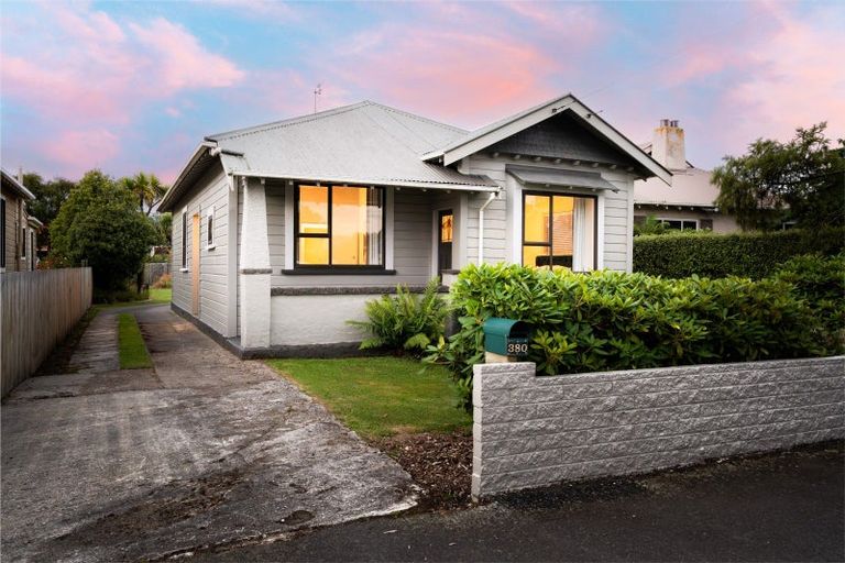 Photo of property in 380 Bay View Road, Saint Clair, Dunedin, 9012