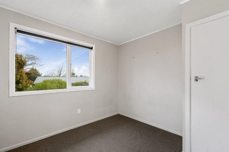 Photo of property in 70 Te Hatepe Avenue, Taupo, 3330