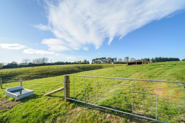 Photo of property in 5 Williams Road, Tokomaru, Palmerston North, 4474