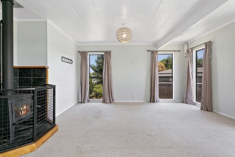 Photo of property in 1/24 Invergarry Road, Hilltop, Taupo, 3330