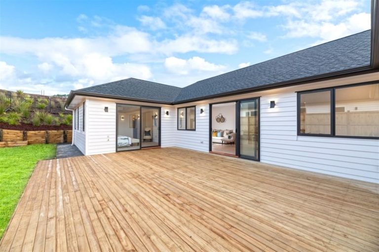 Photo of property in 19 Jeroboam Loop, Kumeu, 0810
