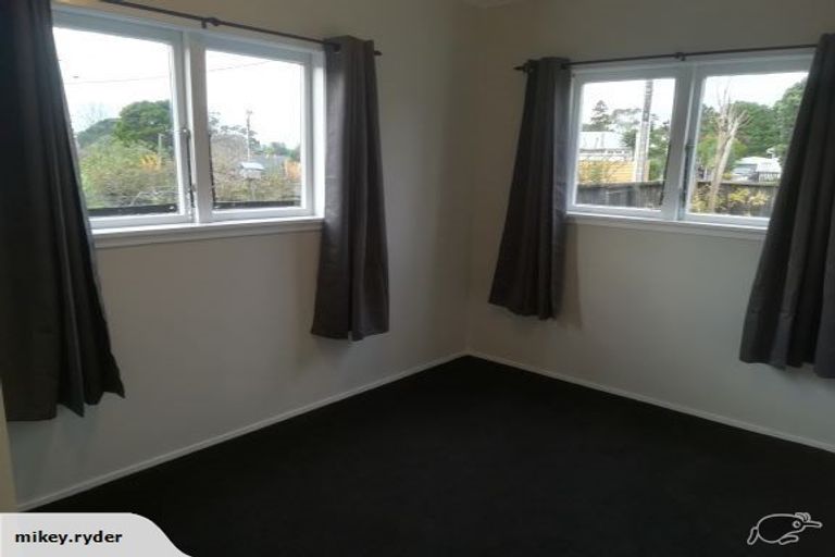 Photo of property in 35 Metcalfe Road, Ranui, Auckland, 0612