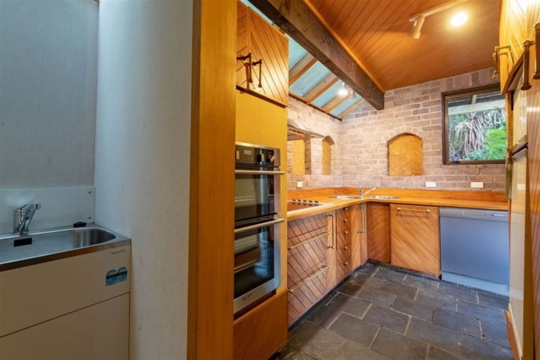 Photo of property in 44 Viewmont Drive, Harbour View, Lower Hutt, 5010