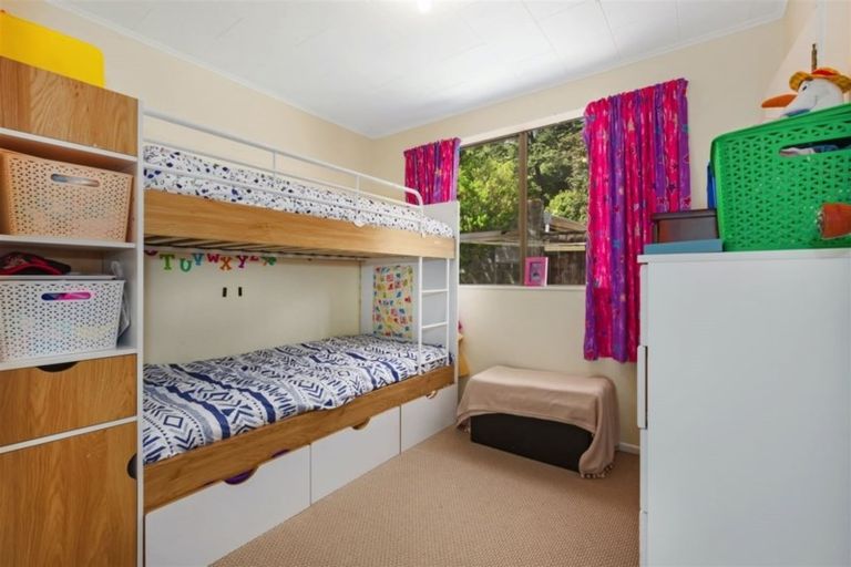 Photo of property in 9b Crystal Grove, Birchville, Upper Hutt, 5018