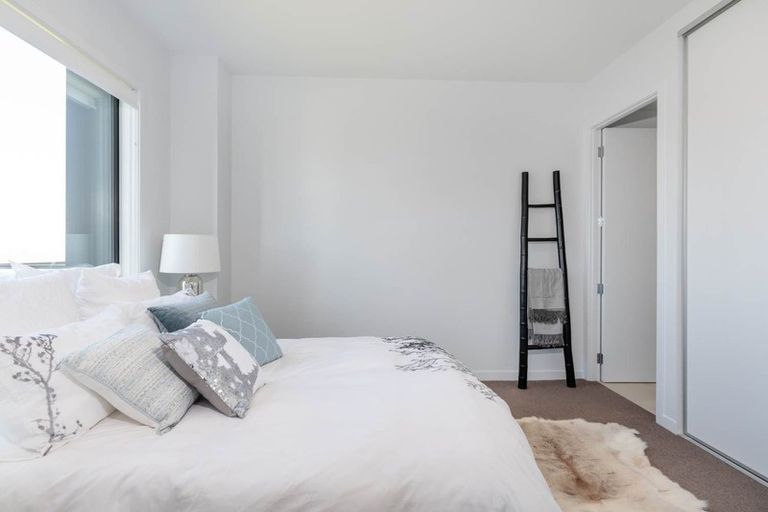 Photo of property in Frank Sargeson Apts, 504/80 Anzac Street, Takapuna, Auckland, 0622