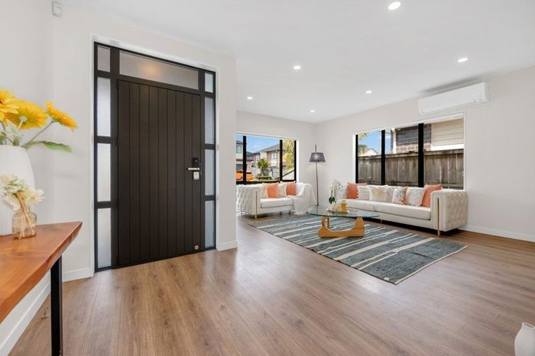 Photo of property in 18 Listack Drive, Flat Bush, Auckland, 2019