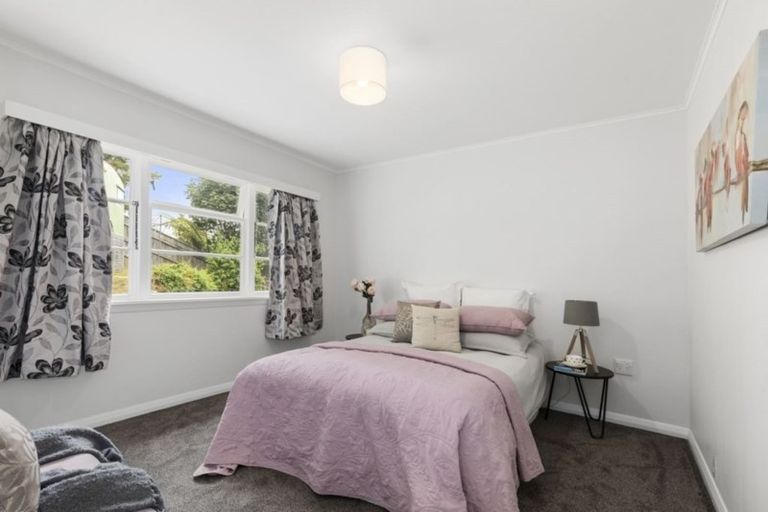 Photo of property in 11 Reuben Grove, Naenae, Lower Hutt, 5011