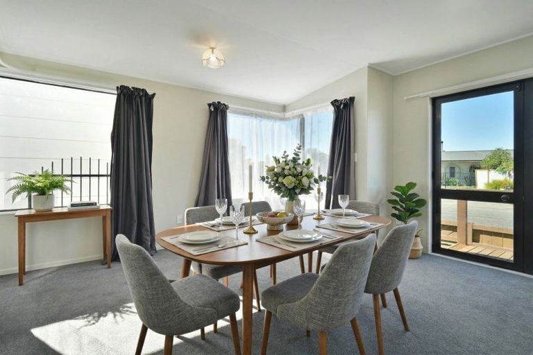 Photo of property in 38 Titoki Crescent, Pirimai, Napier, 4112