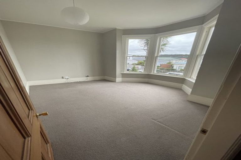 Photo of property in 98 Wallace Street, Mount Cook, Wellington, 6021