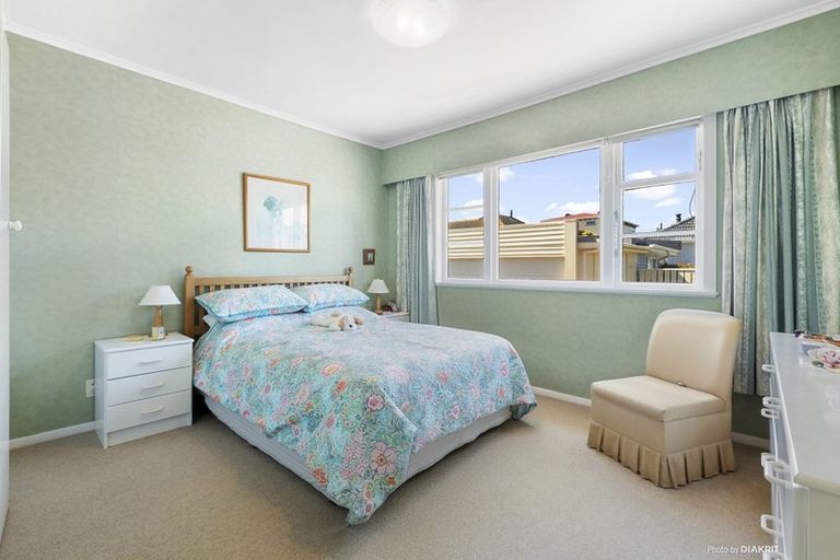 Photo of property in 77a Rotherham Terrace, Miramar, Wellington, 6022