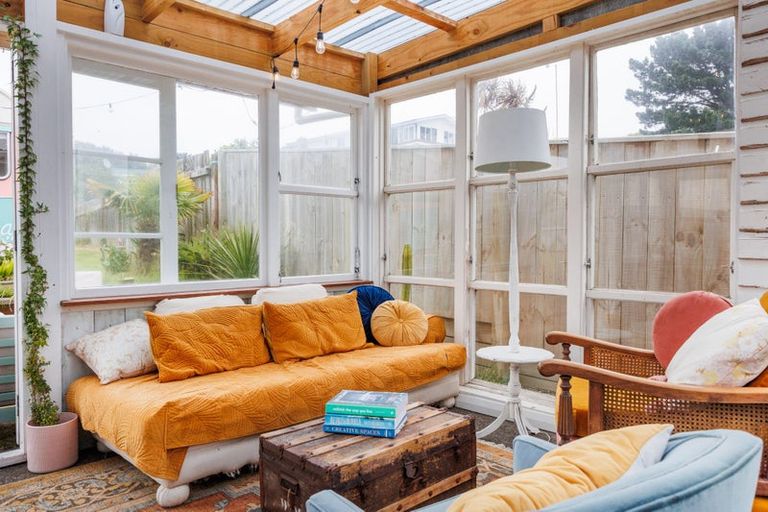 Photo of property in 16 Chrystal Street, Foxton Beach, Foxton, 4815