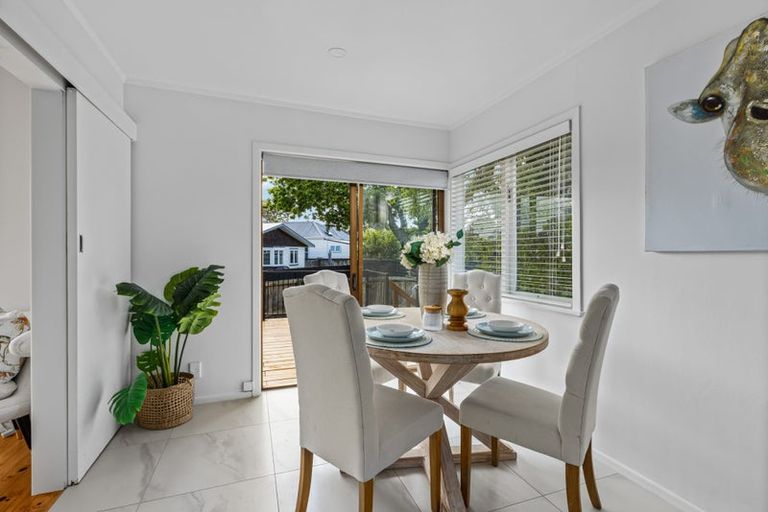 Photo of property in 1/222 Beach Haven Road, Beach Haven, Auckland, 0626