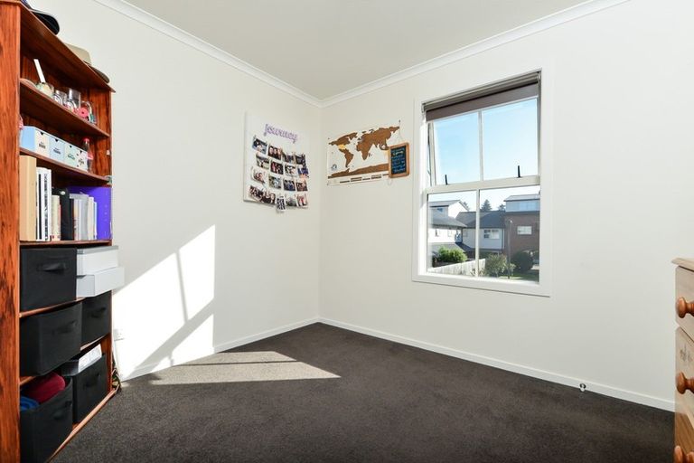 Photo of property in 27 Chiefs Court, Hamilton East, Hamilton, 3216