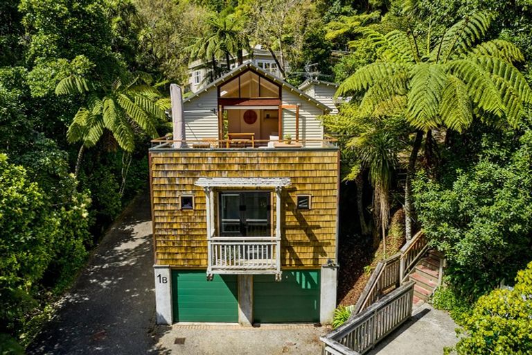 Photo of property in 1a Waitohu Road, York Bay, Lower Hutt, 5013