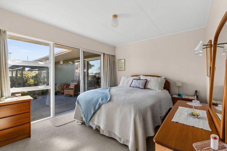 Photo of property in 9 James Cook Street, Havelock North, 4130