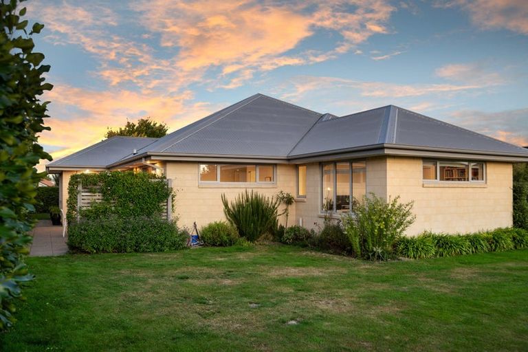 Photo of property in 3 Churchill Drive, Rangiora, 7400
