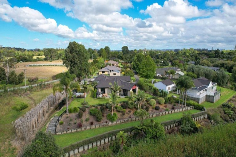 Photo of property in 24 Urutawa Drive, Kerikeri, 0230