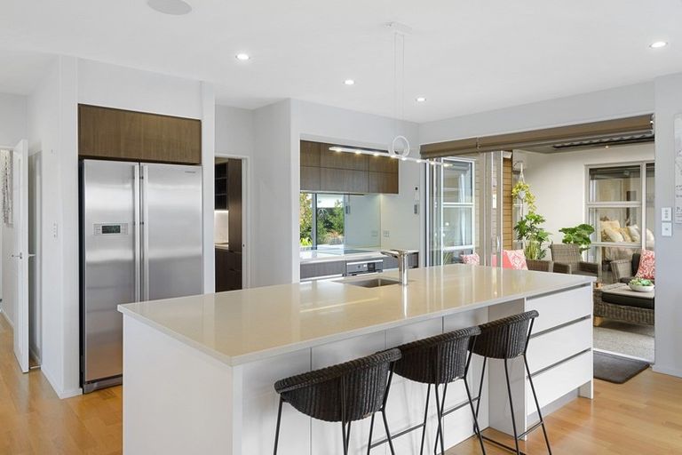 Photo of property in 2 Greenbank Place, Parklands, Christchurch, 8083