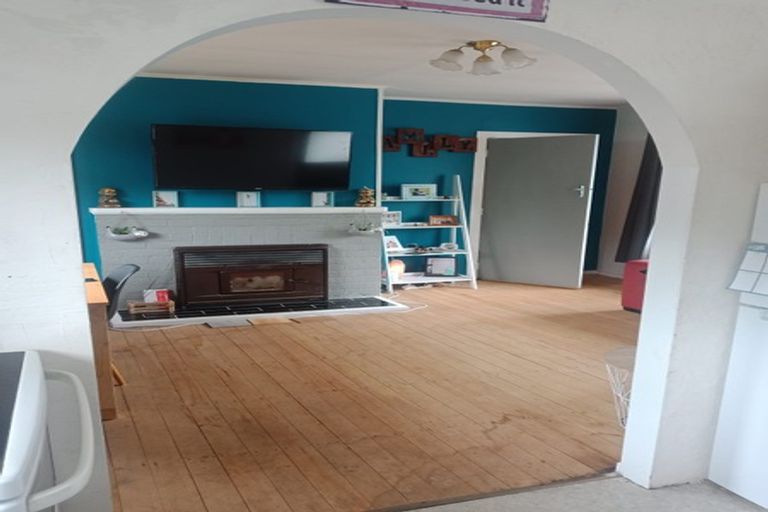 Photo of property in 10 Lennox Street, Winchester, 7985