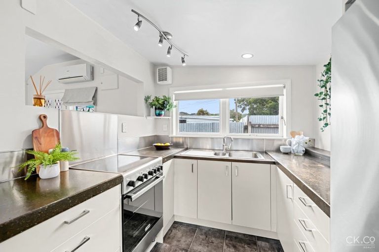 Photo of property in 12a Islington Street, Trentham, Upper Hutt, 5018