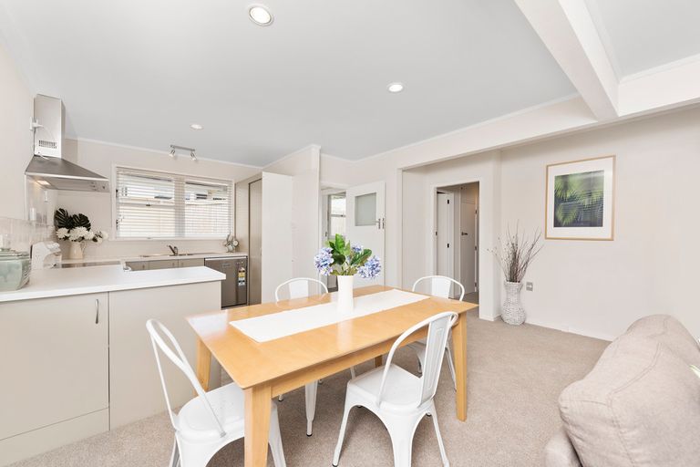 Photo of property in 24a Lynwood Place, Brookfield, Tauranga, 3110