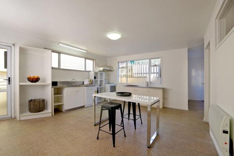 Photo of property in 156 South Road, Caversham, Dunedin, 9012