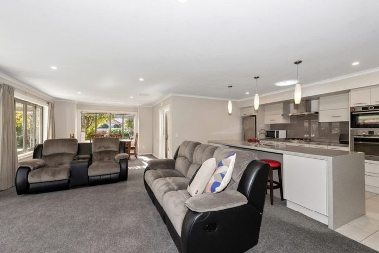 Photo of property in 14 Aintree Place, Rangiora, 7400