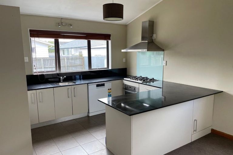 Photo of property in 11 Hay Street, Bromley, Christchurch, 8062