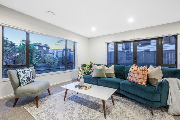 Photo of property in 84 Te Puia Drive, Aotea, Porirua, 5024