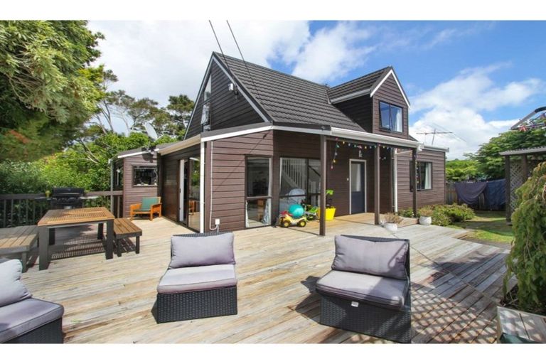 Photo of property in 1/36 James Street, Bayview, Auckland, 0629