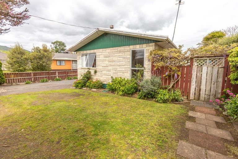 Photo of property in 5 Bush Street, Paeroa, 3600