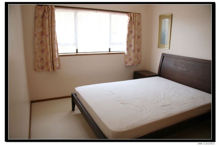 Photo of property in 15 Longwood Place, Forrest Hill, Auckland, 0620