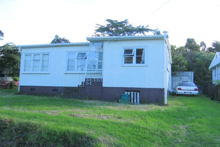 Photo of property in 32 Tane Road, Laingholm, Auckland, 0604