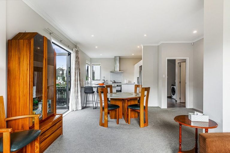 Photo of property in 15 Pukewhero Rise, Westgate, Auckland, 0614