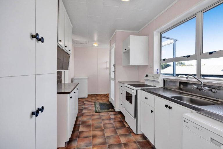 Photo of property in 34 Maire Street, Inglewood, 4330