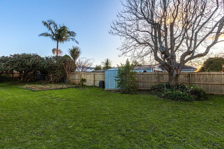 Photo of property in 20 Woodvale Road, Glen Eden, Auckland, 0602