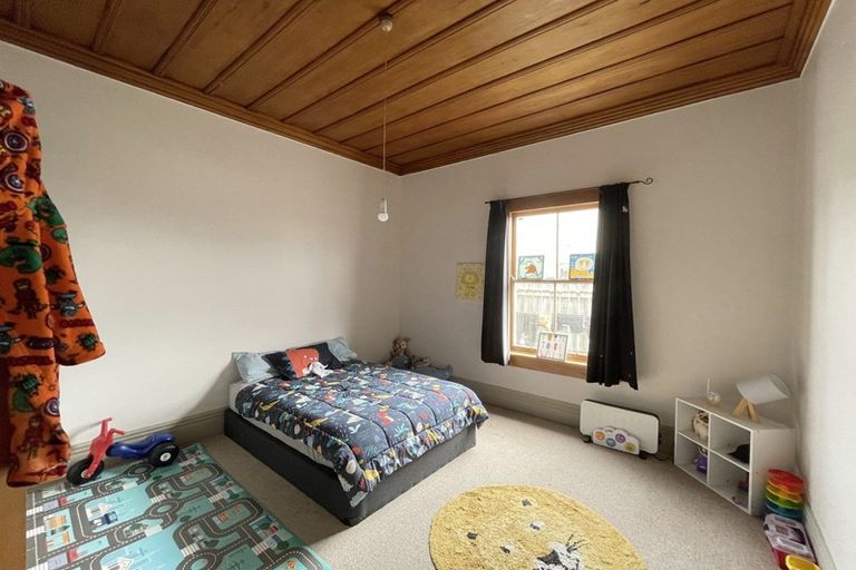 Photo of property in 14 Cadman Street, Dannevirke, 4930