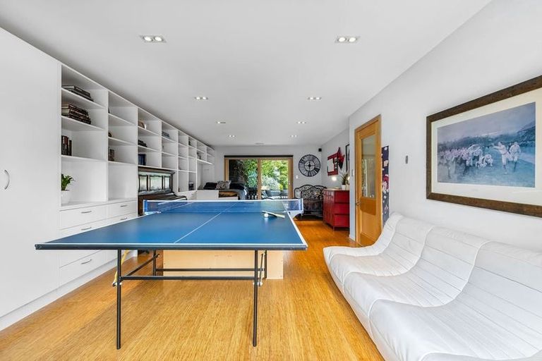 Photo of property in 2 Crichton Terrace, Cashmere, Christchurch, 8022