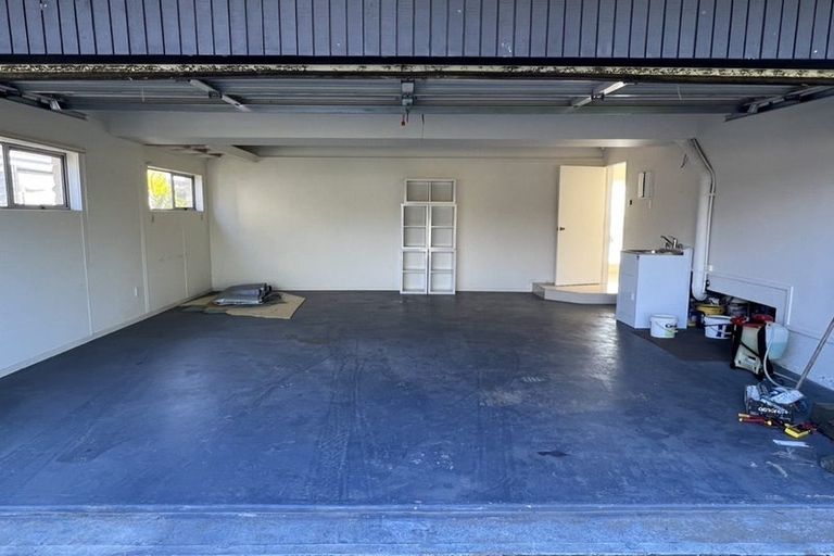 Photo of property in 232 Vipond Road, Stanmore Bay, Whangaparaoa, 0932