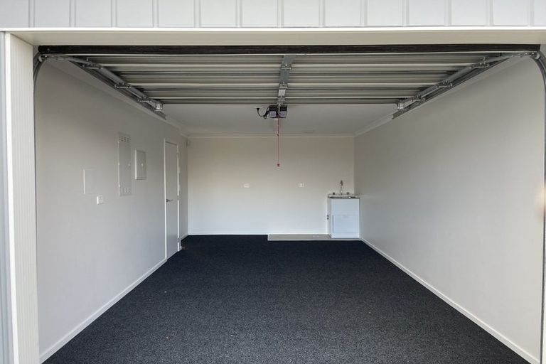 Photo of property in 35 Bill Miller Drive, Papamoa, 3118