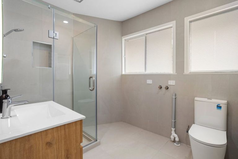 Photo of property in 186 Rangatira Road, Beach Haven, Auckland, 0626