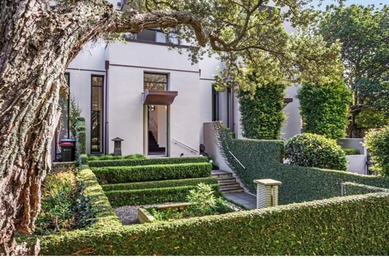 Photo of property in 12b Domain Drive, Parnell, Auckland, 1052